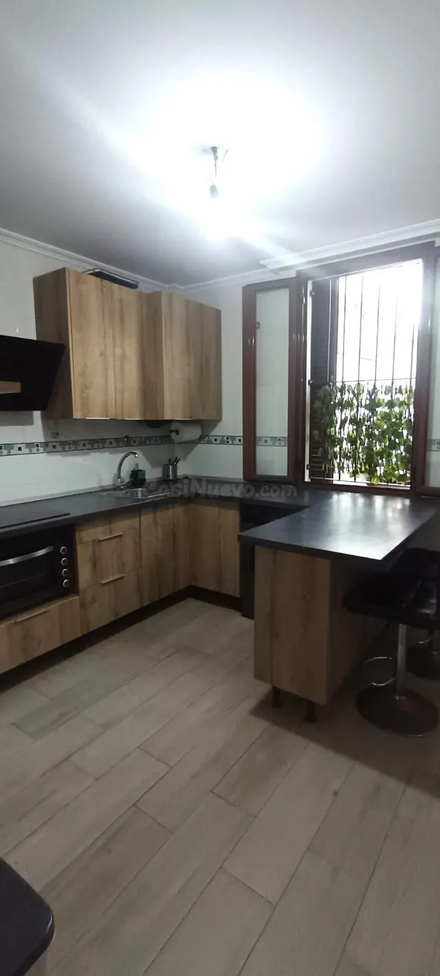 TU NUEVO HOGAR EN GUILLENA: 3 DORMITORIOS, PATIO, GARAJE Y MUCHA LUZ EN URBANIZACIÓN PRIVADA — 4