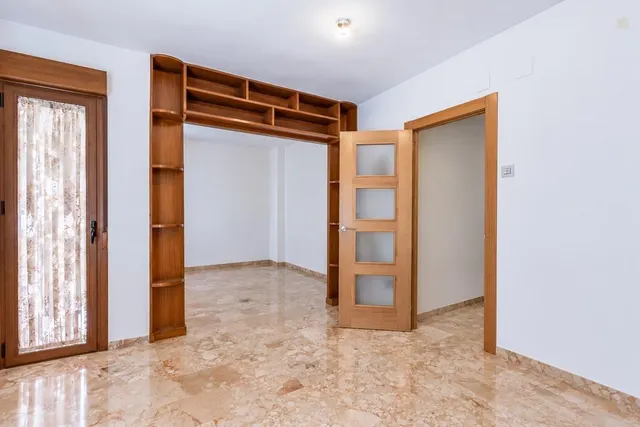 Magnífico piso con plaza de garaje junto a Catedral. — 6
