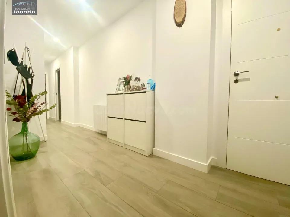 Grupo la Noria VENDE piso REFORMADO y AMUEBLADO en C/ Quevedo (Barrio el Pilar) 2º SIN ascensor (Aprobado ACTA instalación)