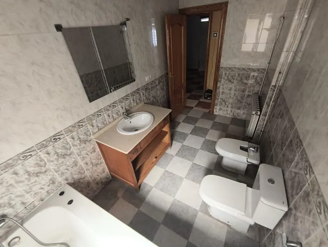 Casa en Chauchina de 4 dormitorios — 26