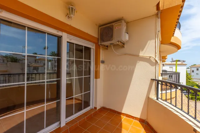 Apartamento de 2 dormitorios 1 baño en villa martin ( orihuela costa ) — 14