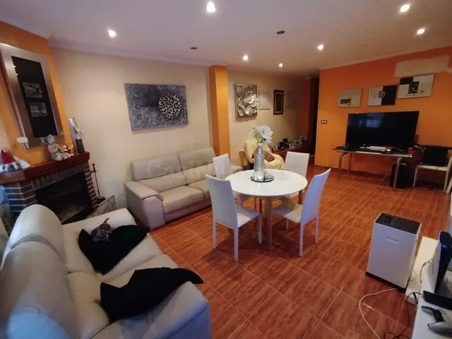 Casa en planta baja con patio de 65 m2, 3 dormitorios y 2 ba - foto 2