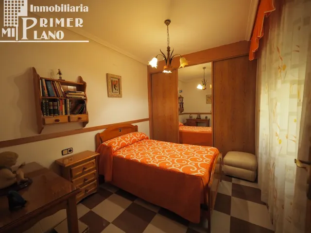 CASA DE DOS PLANTAS JUNTO A C/ DOÑA CRISANTA POR 195.000 € — 19