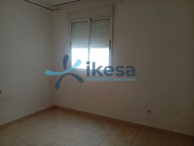 Oportunidad Única: Moderno Piso de 2 habitaciones en Adra — 12