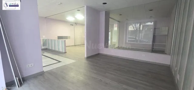 UN ESPACIO CON ALMA EN AVDA. REINA VICTORIA - foto 4
