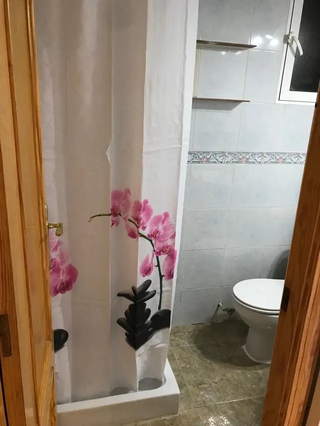 BAJO VIVIENDA DE 3 habitaciones, EXCELENTE INVERSION CON SENTIDO. — 5