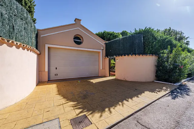 Chalet 9 habitaciones 735m² en venta - Costa Del Sol — 50