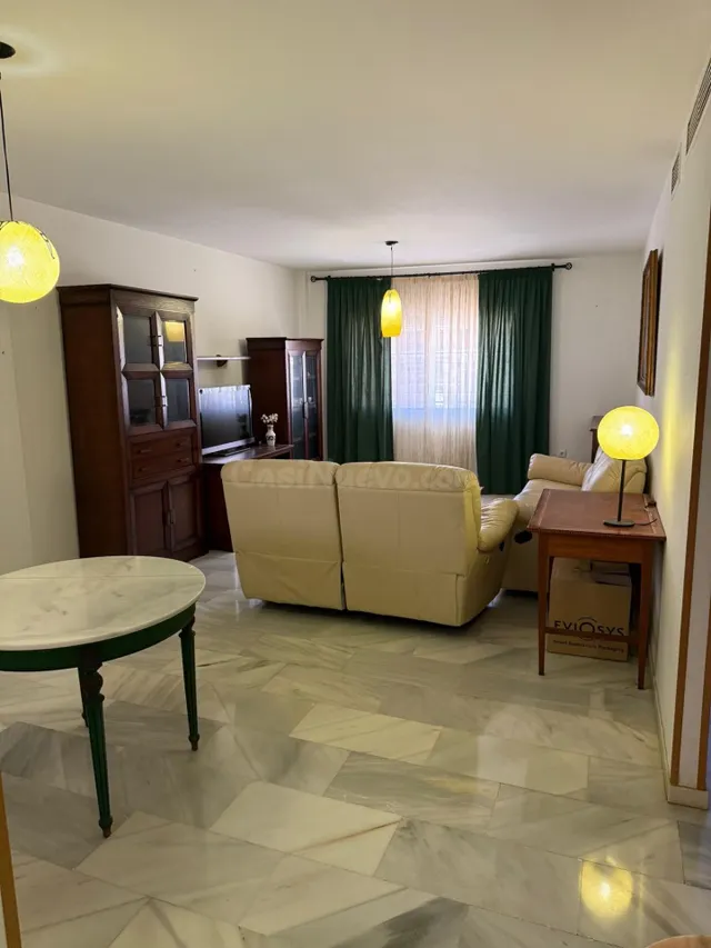 Apartamento con garaje y trastero en Calle Castañetero, 34 — 4