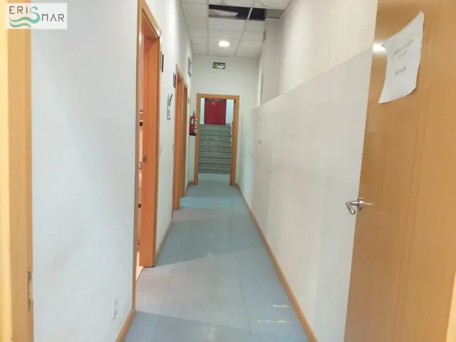 LOCAL COMERCIAL EN ALQUILER Y VENTA EN NAVALCARNERO — 30