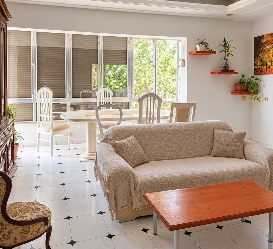 Piso amplio con terraza, tres balcones y posibilidad de dividir en dos viviendas en Manacor