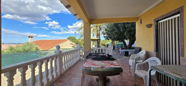 Chalet en venta Vilamarxant — 2