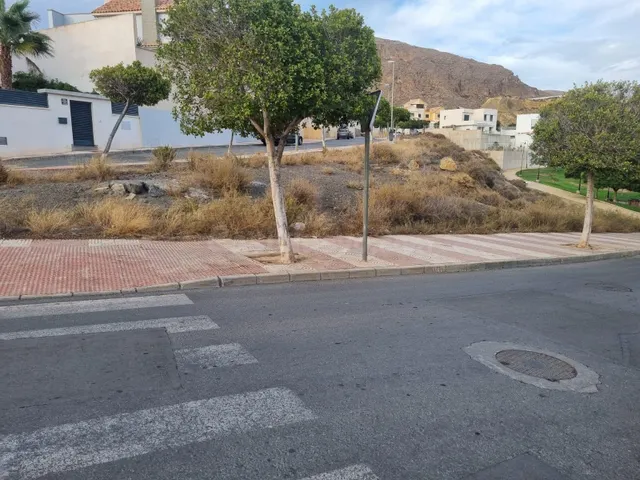 Solar en la zona de chalet de las colinas, aguadulce !!! - foto 5
