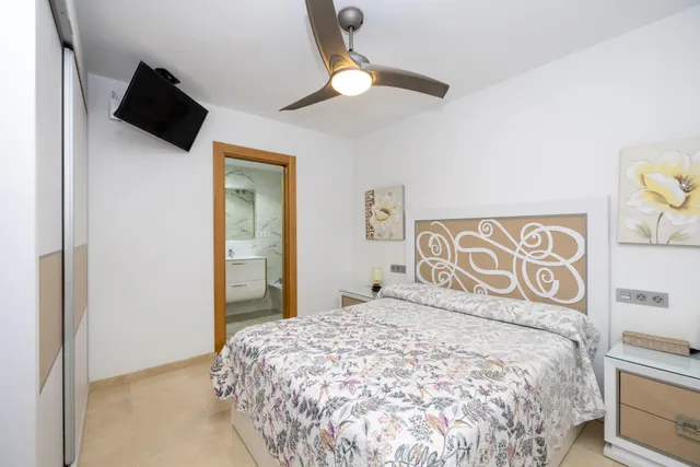 Dúplex de 4 dormitorios con vistas al mar, terraza y piscina en Velilla-Taramay — 25