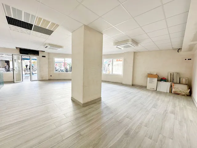 Bar 173m² en venta - Marbella — 11