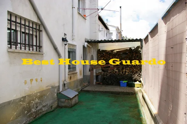 CASA EN GUARDO — 25
