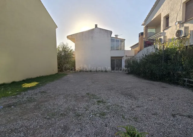 Terreno urbano 225m² en venta - Pueblo 34