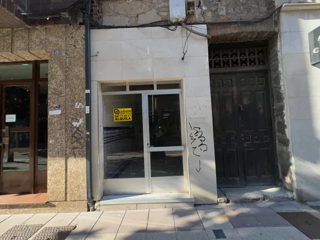 ALQUILER: Local Comercial Avenida España — 2