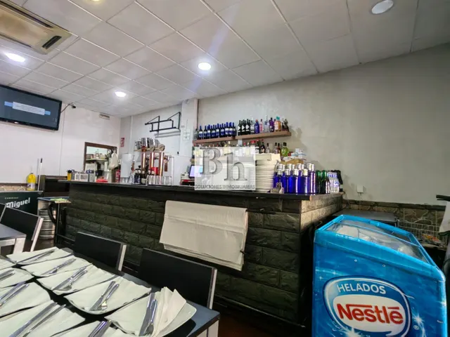 TRASPASAMOS LOCAL EN PLENO FUNCIONAMIENTO!!! — 6