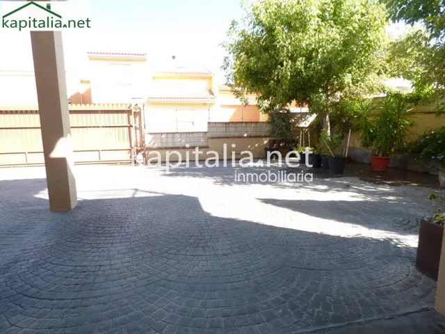 Espectacular casa adosada a la venta en Palomar — 34