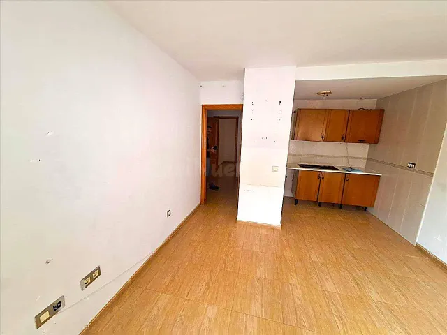 ¡Oportunidad Única en el Centro de Roquetas de Mar VIVIENDA  - foto 3
