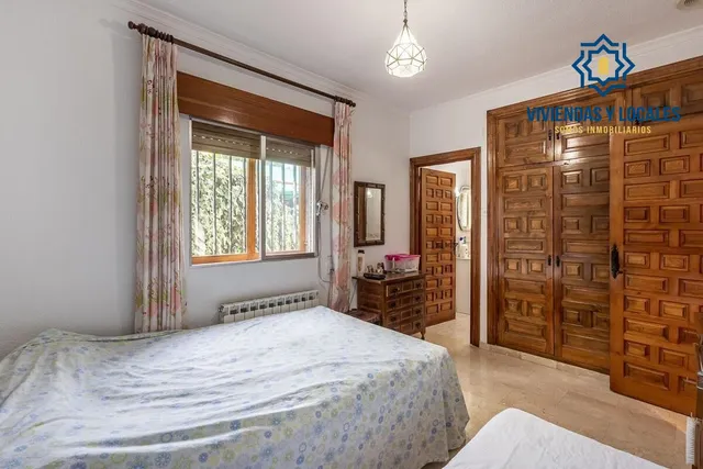 Espectacular Chalet en Ogijares - Ideal para Familias — 21