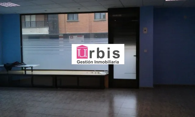 Urbis te ofrece un local comercial en venta en zona Delicias, Salamanca. — 6