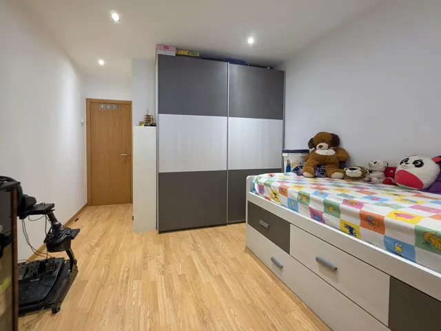 Precioso chalet adosado de 4 dormitorios con piscina privada y garaje en Carranque — 35