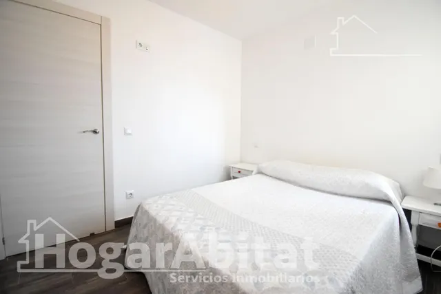 ¡SEGUNDA LÍNEA DE PLAYA! EXTERIOR REFORMADO CON GARAJE, PISCINA Y TERRAZA — 30