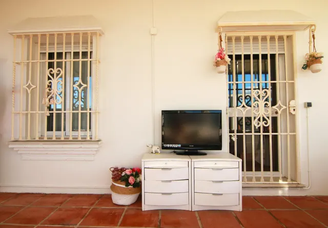 Casa de campo con piscina salada y vistas abiertas en Coín — 20