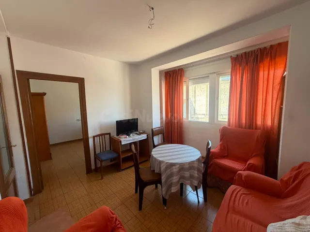 Se alquila piso en avenida de Murcia junto al campus de Cart