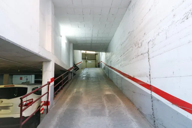 Plaza de parking en Prat de la Riba — 9