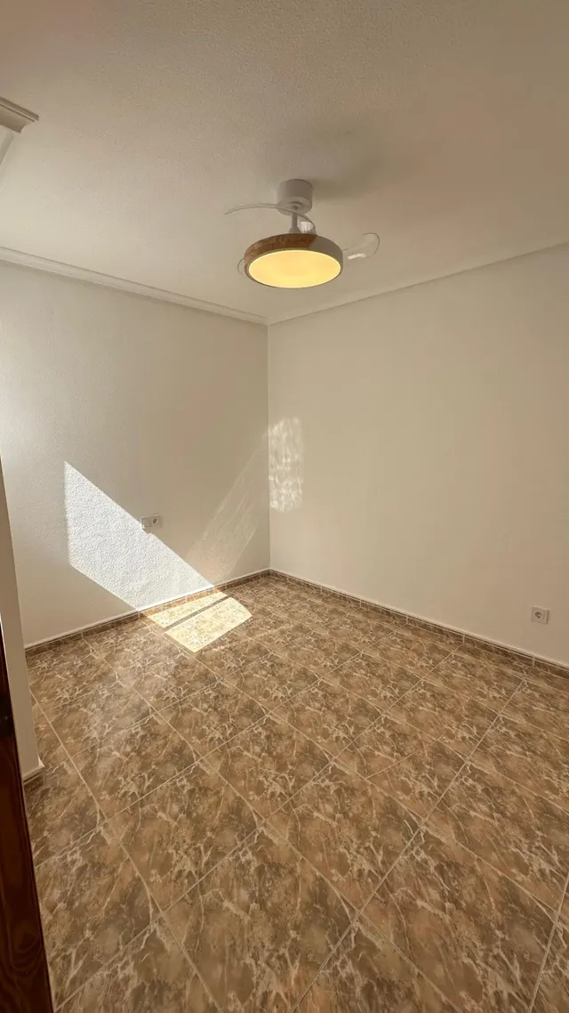 REF.7815 Apartamento de dos dormitorios en Torrevieja — 22