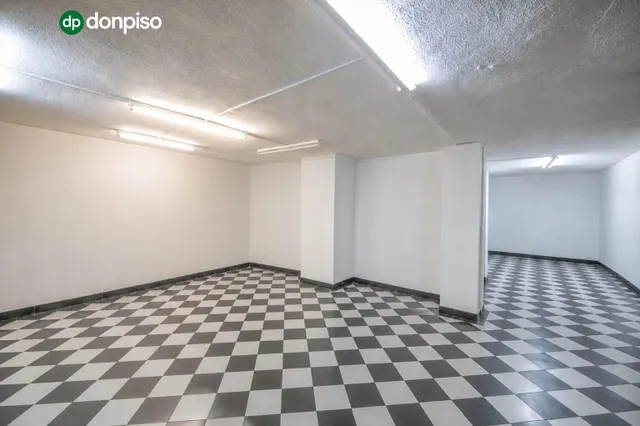 Local comercial 106m² en venta - Centro — 15