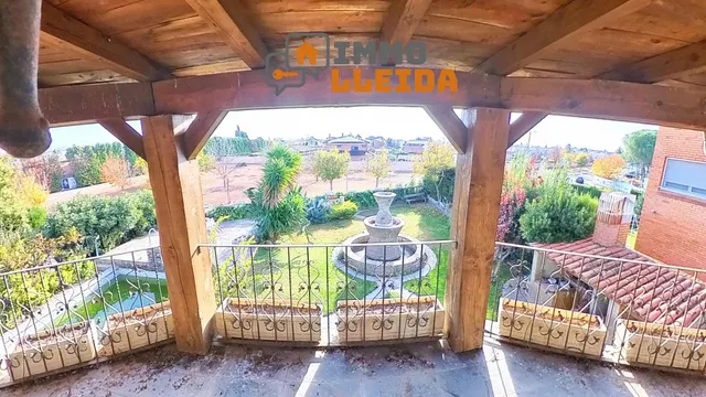 Majestuosa Villa en Alpicat — 25