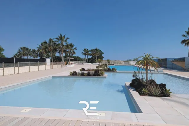 EXCLUSIVA VIVIENDA EN PRIMERA LÍNEA DE PLAYA CON TERRAZA Y MAGNÍFICAS VISTAS! PLAZA DE GARAJE Y TRASTERO OPCIONAL! — 2