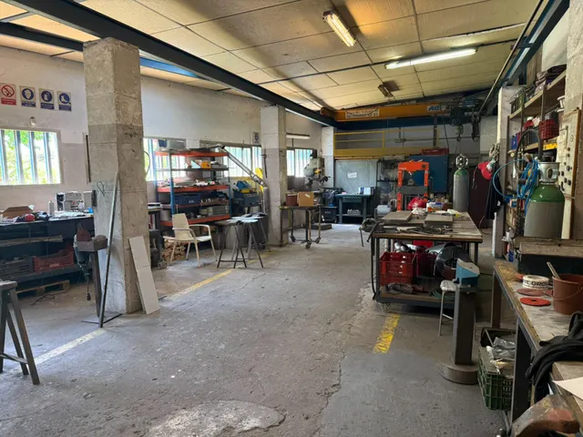 Nau Industrial de 1.035 m2 en venda  a Palafolls — 11