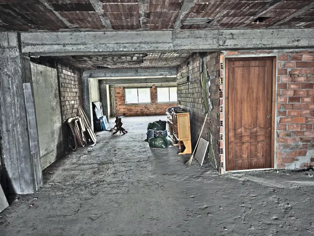 Dos locales para convertir en viviendas en Portanova, Ferrol — 13