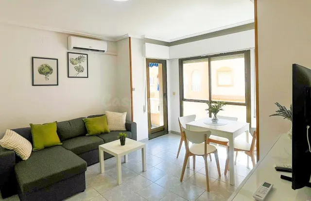 PRECIOSO APARTAMENTO A UNOS PASOS DE TODOS LOS SERVICIOS Y D - foto 2