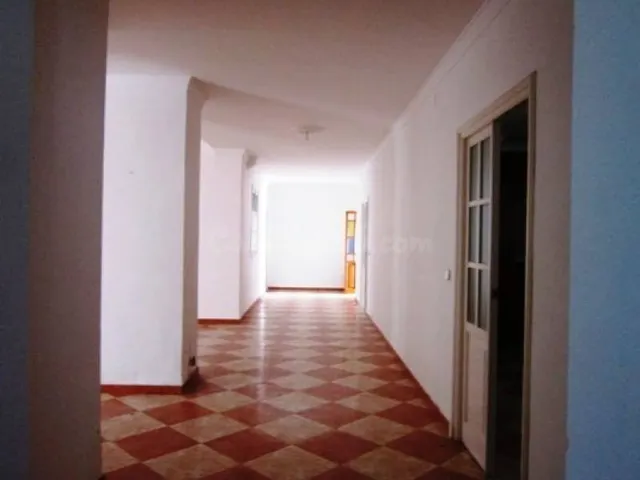 Casa de 4 habitaciones en Estepa con patio y cocina moderna - foto 4