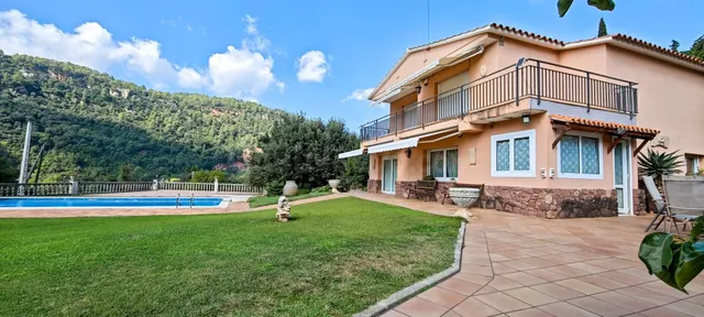 Espectacular casa en Tagamanent - foto 5