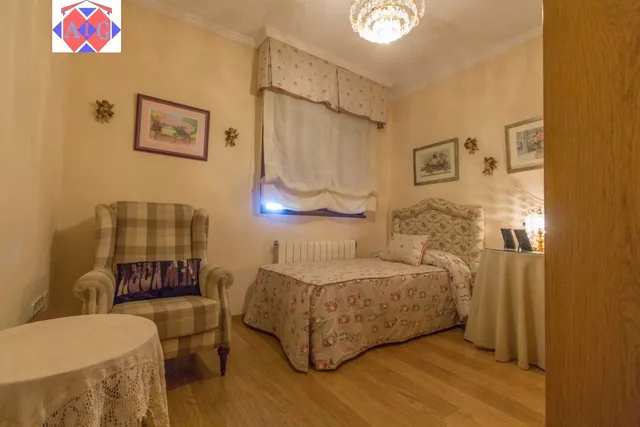 0110 Chalet en Zona Residencial, El Romeral. — 36