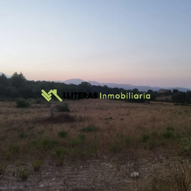 ¡Tu futura casa de ensueño te está esperando en Llubí! — 11