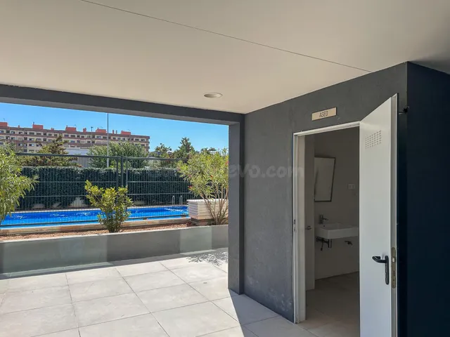 Preciosa vivienda con piscina, garaje y trastero en urbanización para disfrutar todo el año en Castellón — 4