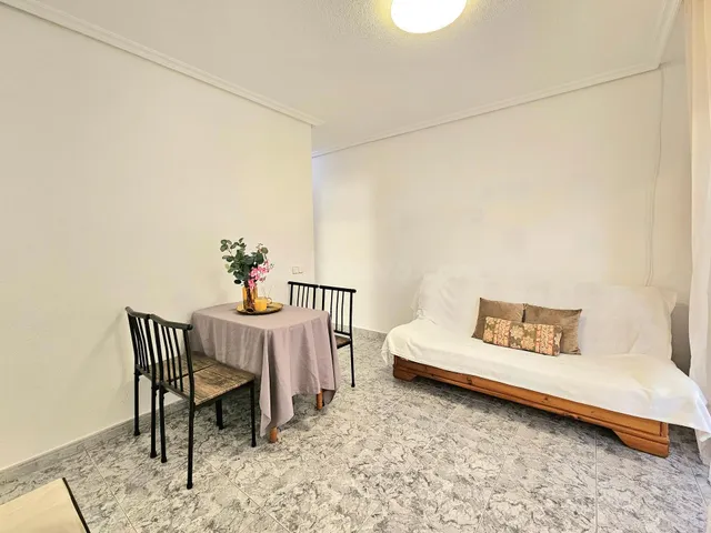 Magnifica vivienda en el centro de Torrevieja, ideal para vivir todo el año — 4