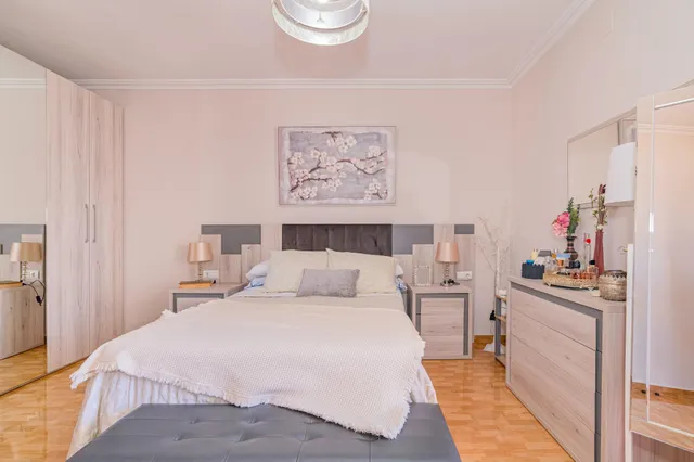ÁTICO DUPLEX CON NEGOCIO EN PLENO RENDIMIENTO — 20
