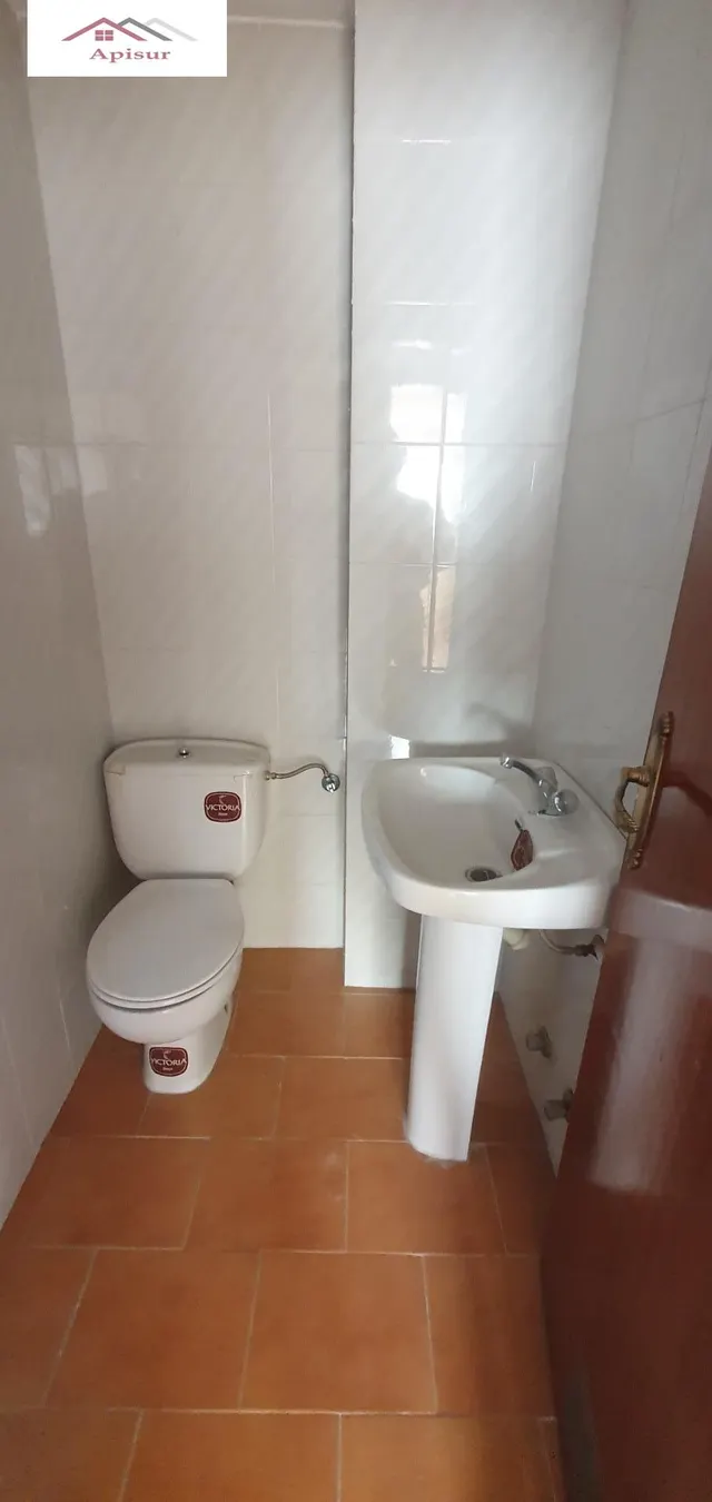 Se vende piso junto a millán de priego — 10
