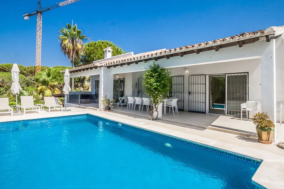 Chalet 5 habitaciones 251m² en venta - Marbella