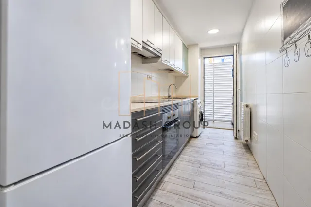 Ático totalmente reformado con terraza y solárium de 45 m2 en Vila-seca — 5
