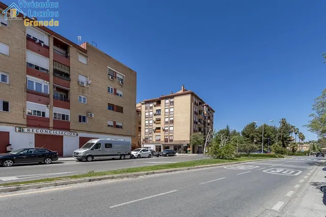 Piso junto Camino Bajo de Huetor — 19