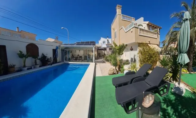 CHALET DE 3 DORMITORIOS Y 2 BAÑOS EN SAN MIGUEL DE SALINAS ( - foto 4